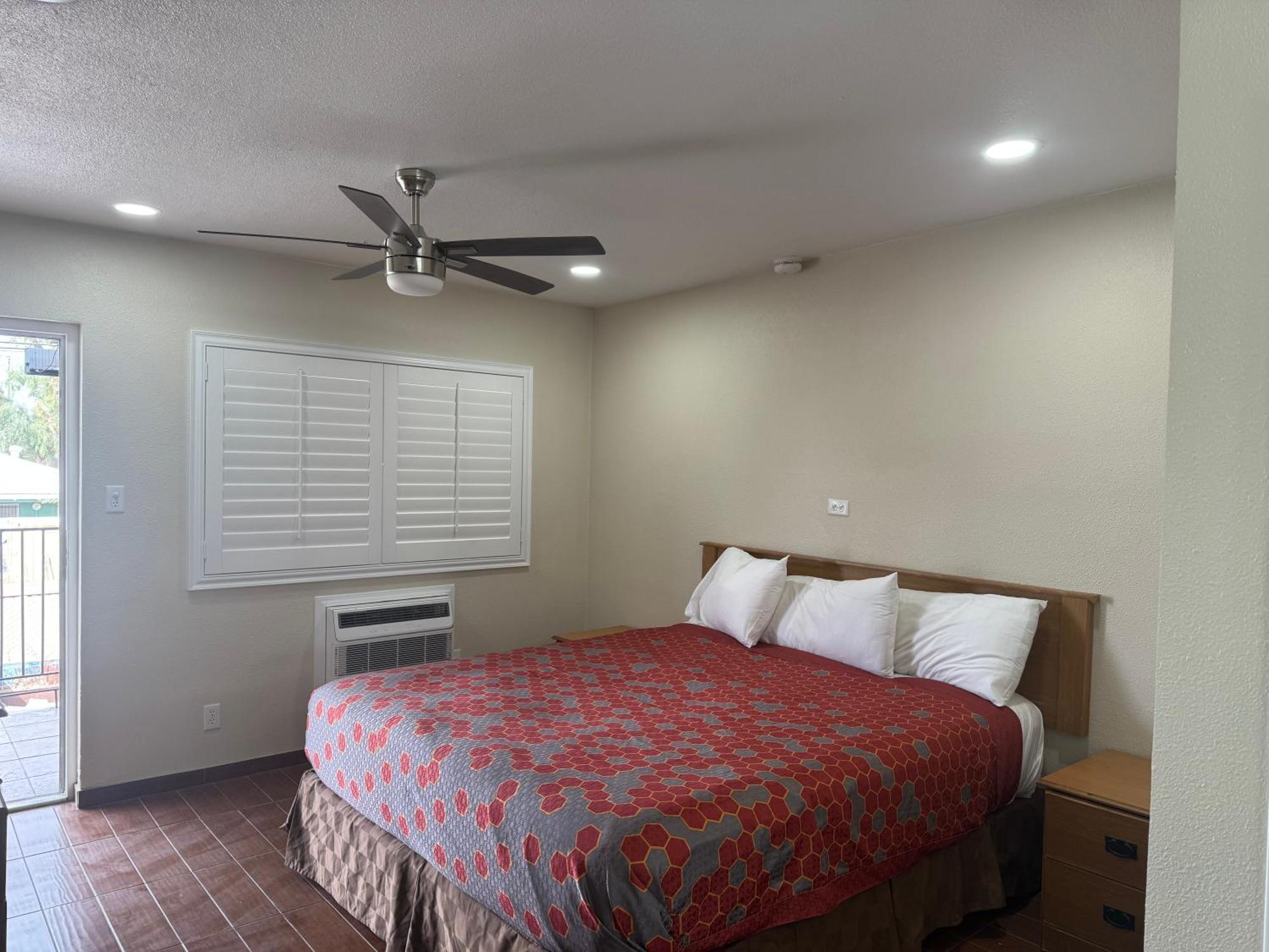 Townhouse Inn And Suites Brawley ภายนอก รูปภาพ