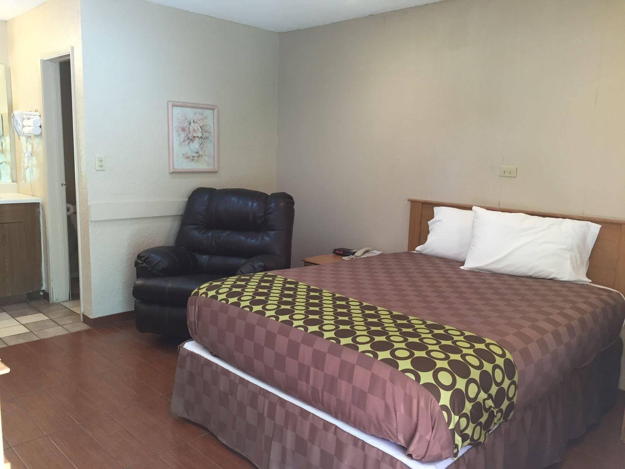Townhouse Inn And Suites Brawley ภายนอก รูปภาพ